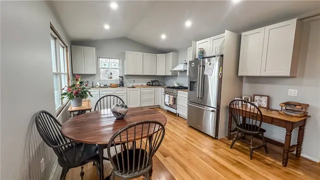 $2,400,000 | 454 Ocean Avenue, Block Island, RI 02807