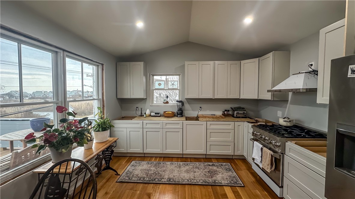 454 Ocean Avenue Block Island, RI 02807 - Photo 19 of 36