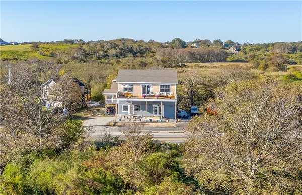 $2,400,000 | 454 Ocean Avenue, Block Island, RI 02807