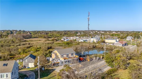 $2,400,000 | 454 Ocean Avenue, Block Island, RI 02807
