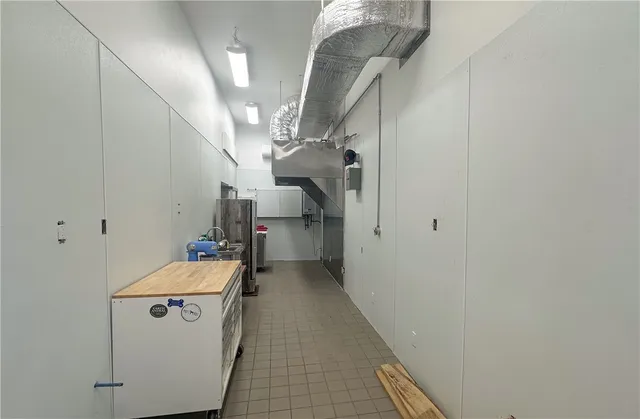 $2,400,000 | 454 Ocean Avenue, Block Island, RI 02807