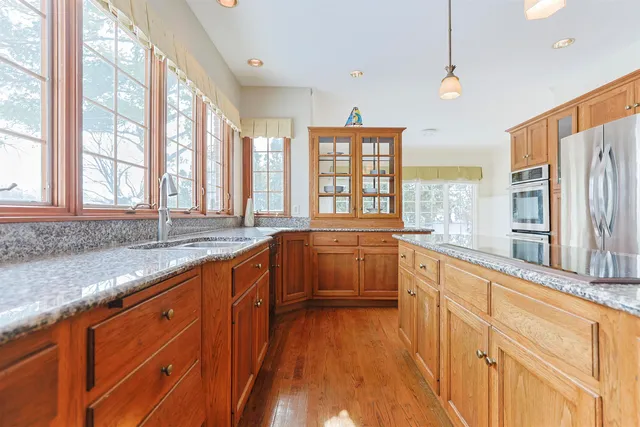 $824,000 | 51340 Lake Pointe Court, Granger, IN 46530