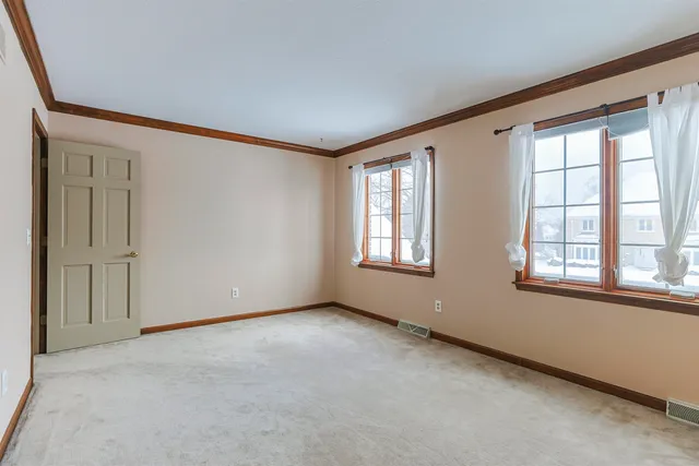 $824,000 | 51340 Lake Pointe Court, Granger, IN 46530