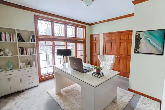 $824,000 | 51340 Lake Pointe Court, Granger, IN 46530