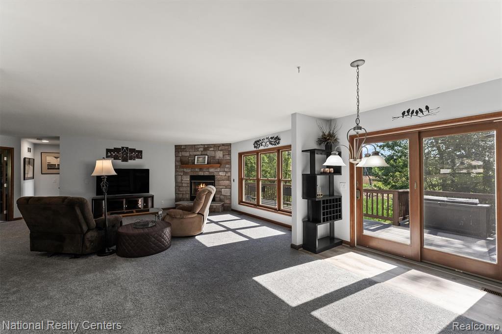 15379 Bird Road Linden, MI 48451 - Photo 5 of 39