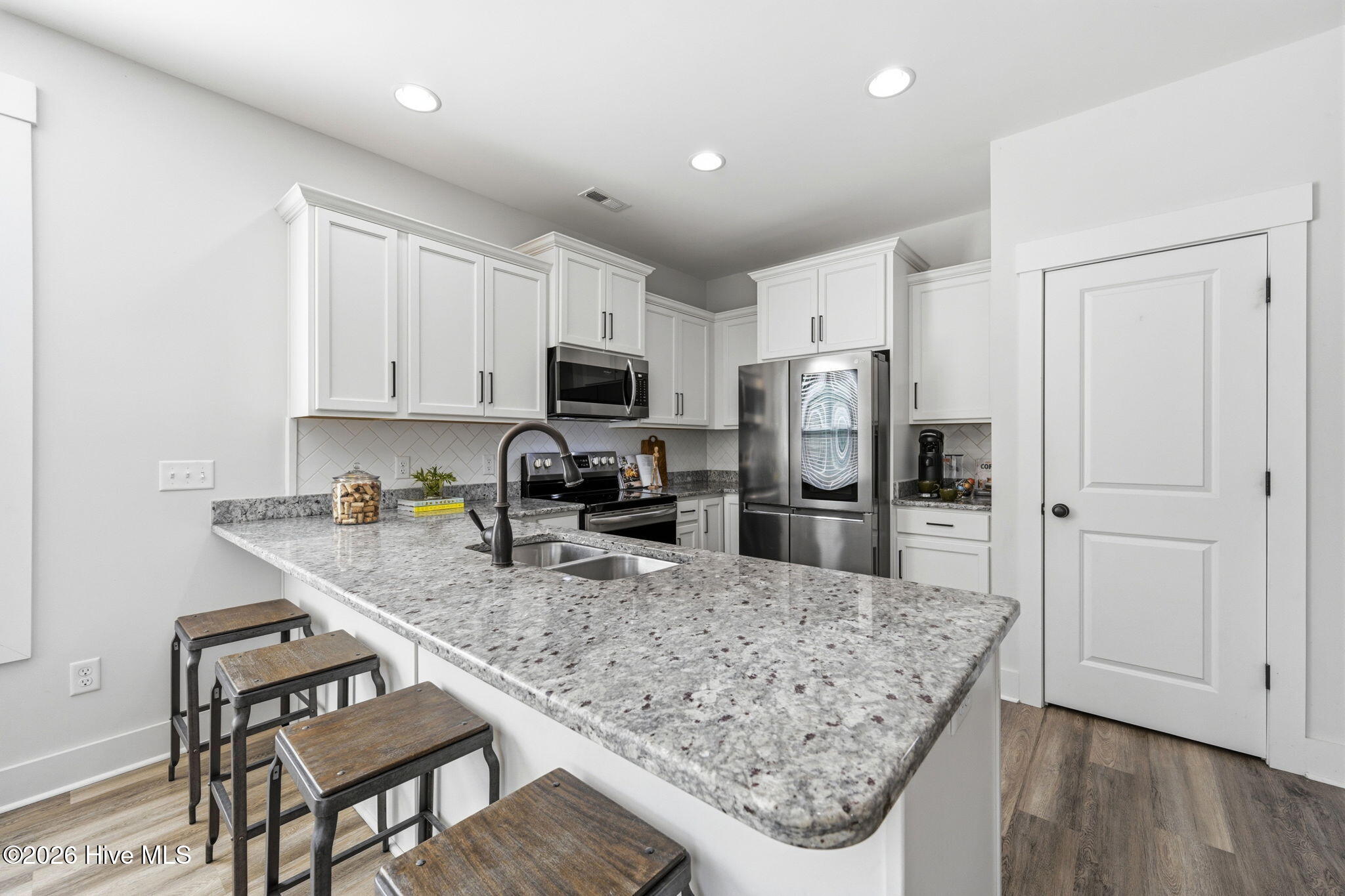 104 Aspen Road Hampstead, NC 28443 - Photo 11 of 50 13-web-or-mls-_RAD3612
