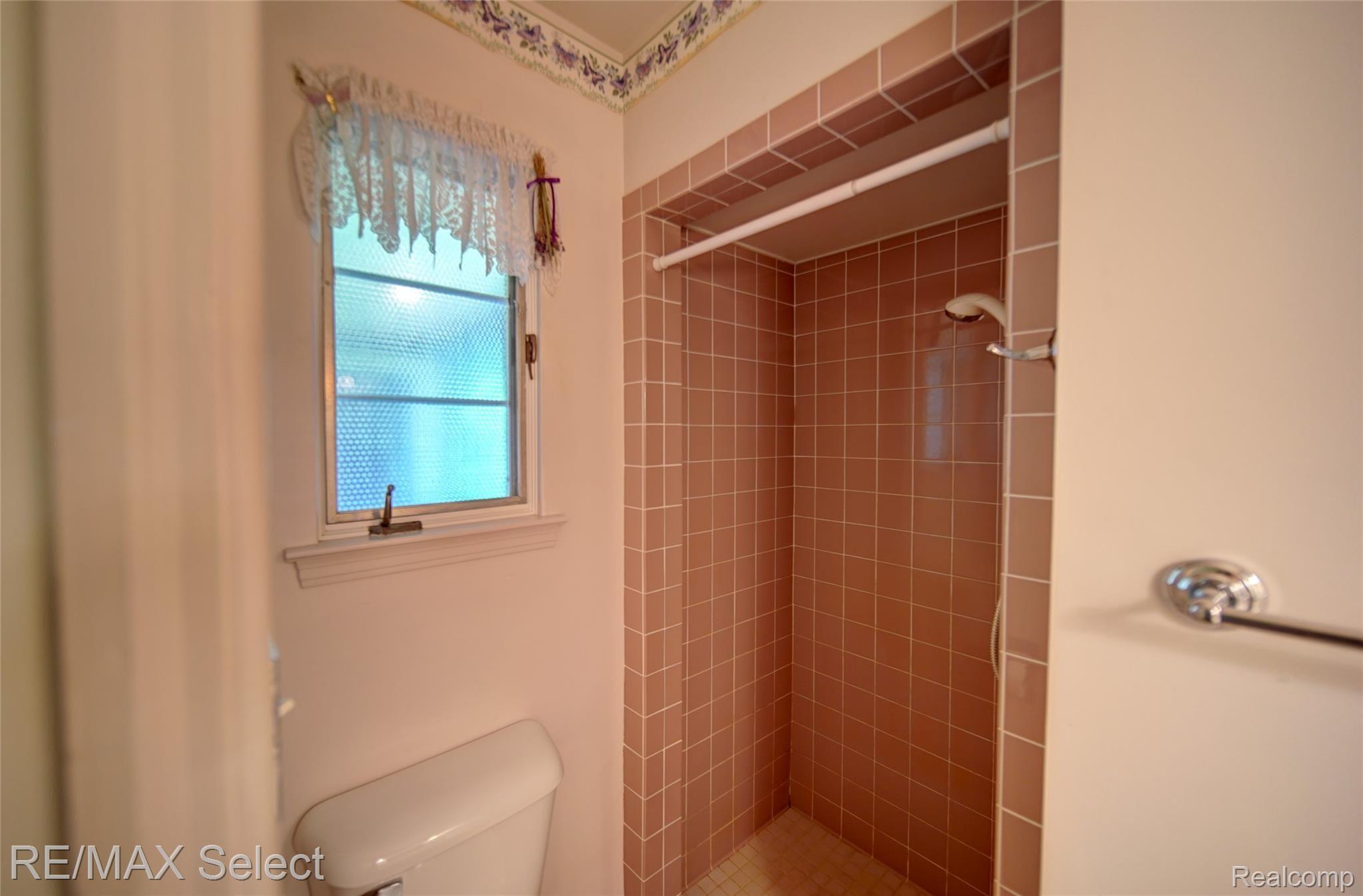 11517 Hartland Road Fenton, MI 48430 - Photo 44 of 79 11517 Hartland Road 50.jpg