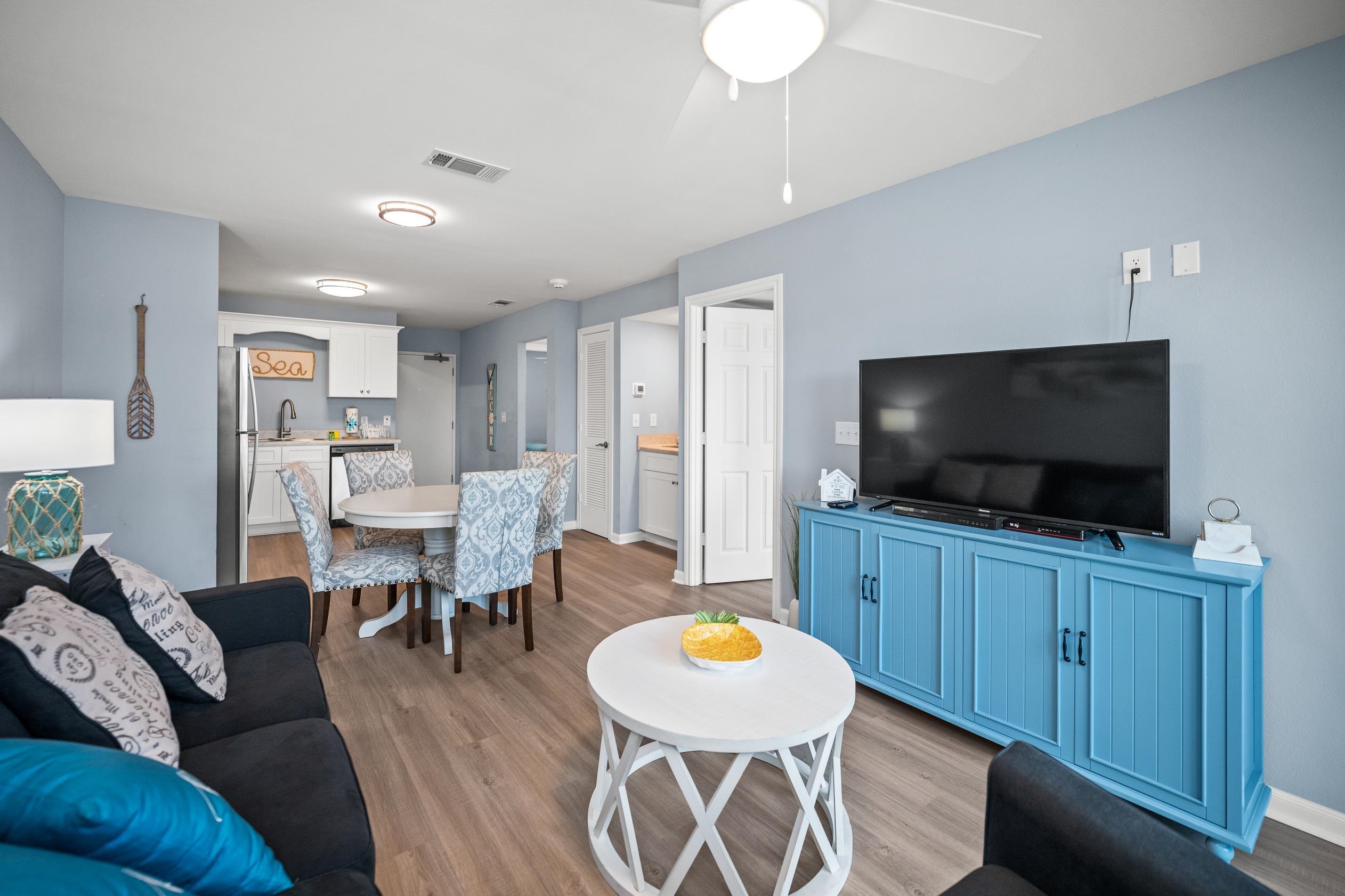 400 Plantation Road, Unit 4309 Gulf Shores, AL 36542 - Photo 14 of 43 Living Room