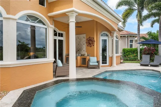 $1,095,000 | 130 Southeast Bella Strano, Port St. Lucie, FL 34984