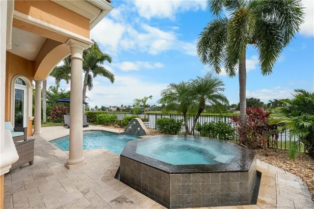 $1,095,000 | 130 Southeast Bella Strano, Port St. Lucie, FL 34984