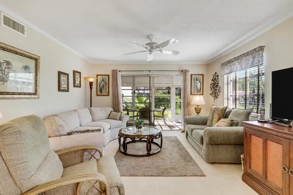 $179,000 | 2950 Southeast Ocean Boulevard, Unit 63, Stuart, FL 34996