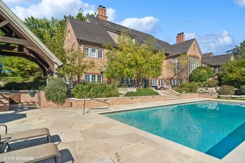 $3,350,000 | 65 Round Barn Road, Barrington Hills, IL 60010