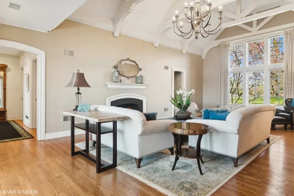 $3,350,000 | 65 Round Barn Road, Barrington Hills, IL 60010