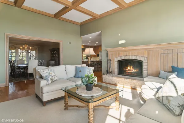 $3,350,000 | 65 Round Barn Road, Barrington Hills, IL 60010