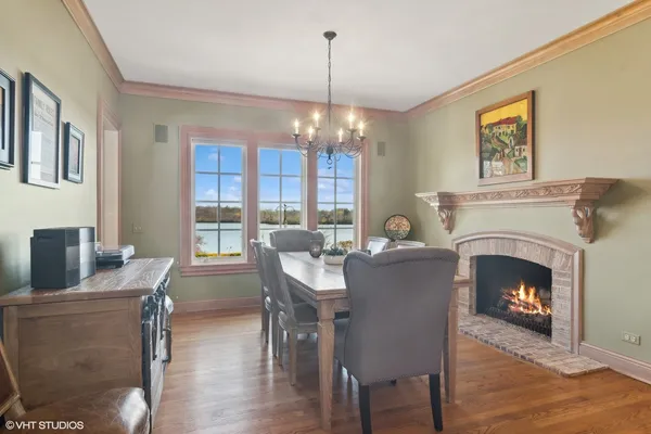 $3,350,000 | 65 Round Barn Road, Barrington Hills, IL 60010