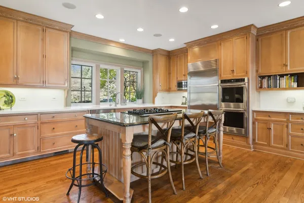 $3,350,000 | 65 Round Barn Road, Barrington Hills, IL 60010