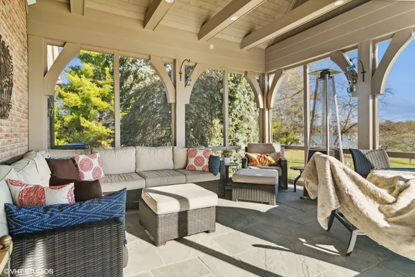 $3,350,000 | 65 Round Barn Road, Barrington Hills, IL 60010