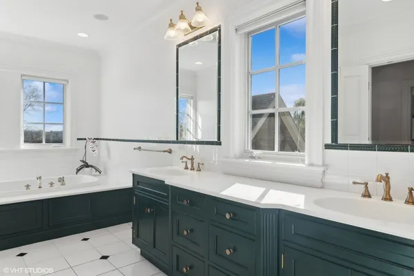 $3,350,000 | 65 Round Barn Road, Barrington Hills, IL 60010