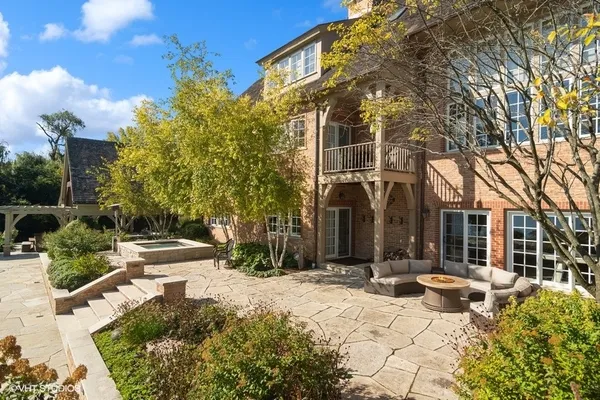 $3,350,000 | 65 Round Barn Road, Barrington Hills, IL 60010