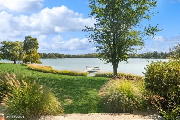 $3,350,000 | 65 Round Barn Road, Barrington Hills, IL 60010