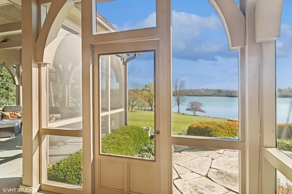 $3,350,000 | 65 Round Barn Road, Barrington Hills, IL 60010