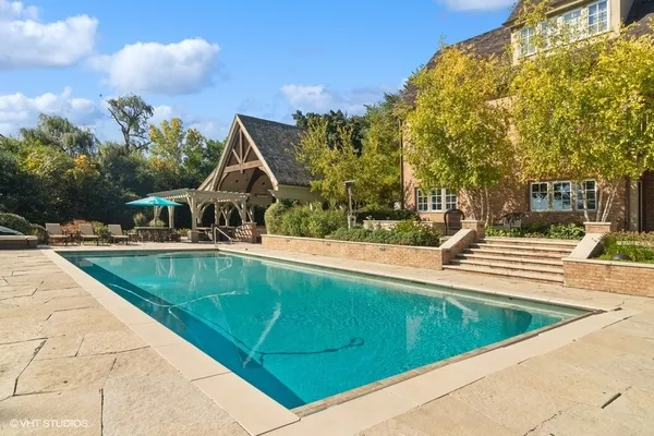 $3,350,000 | 65 Round Barn Road, Barrington Hills, IL 60010