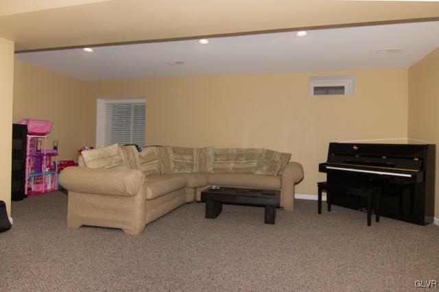 439 Bucks Road Perkasie, PA 18944 - Photo 27 of 30 Gallery Image 27