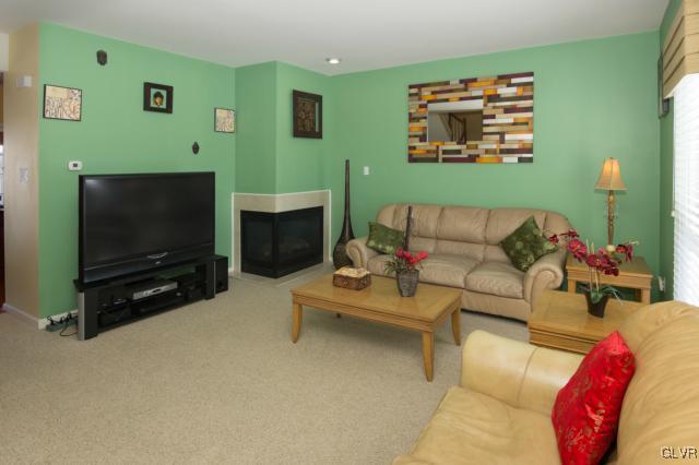 439 Bucks Road Perkasie, PA 18944 - Photo 5 of 30 Gallery Image 5