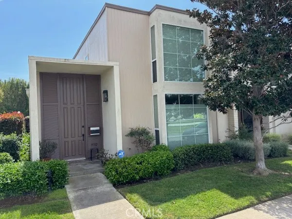 $4,475 | 9752 Bluereef Drive, Huntington Beach, CA 92646