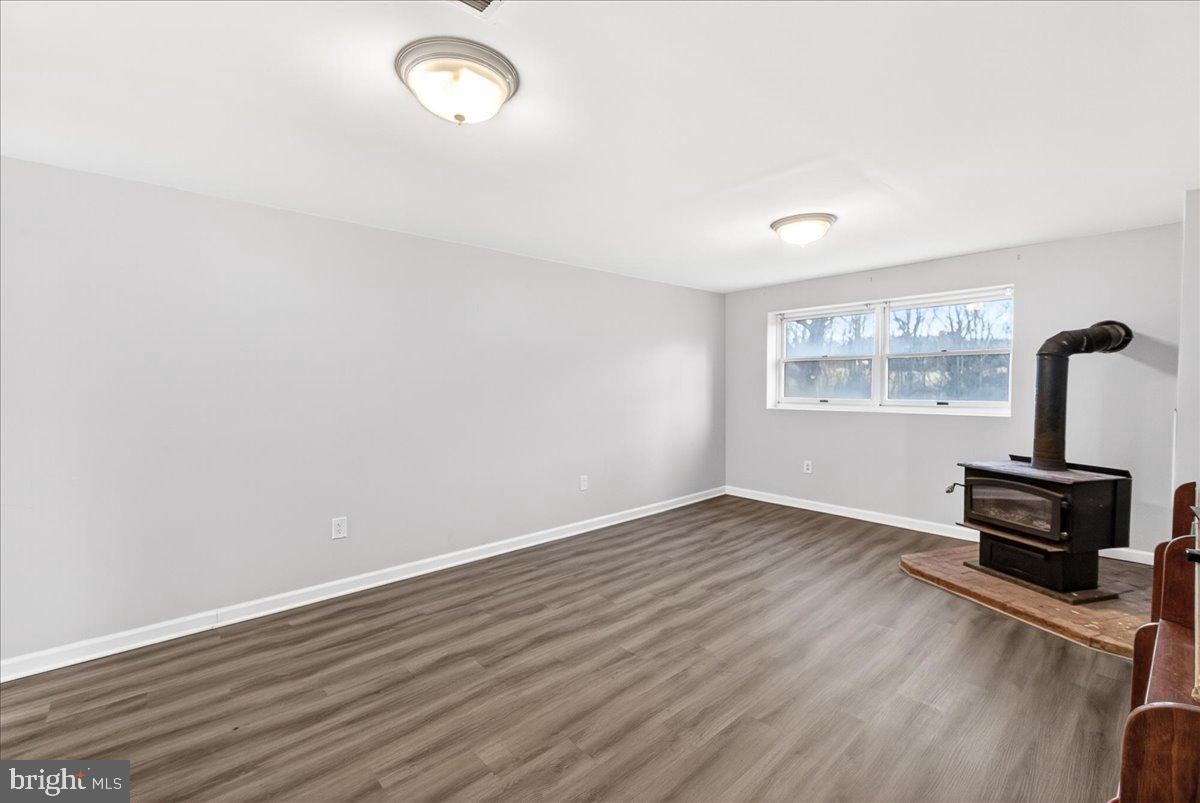 6918 Woodville Road Mount Airy, MD 21771 - Photo 31 of 46 Spacious room with natural light and warmth.