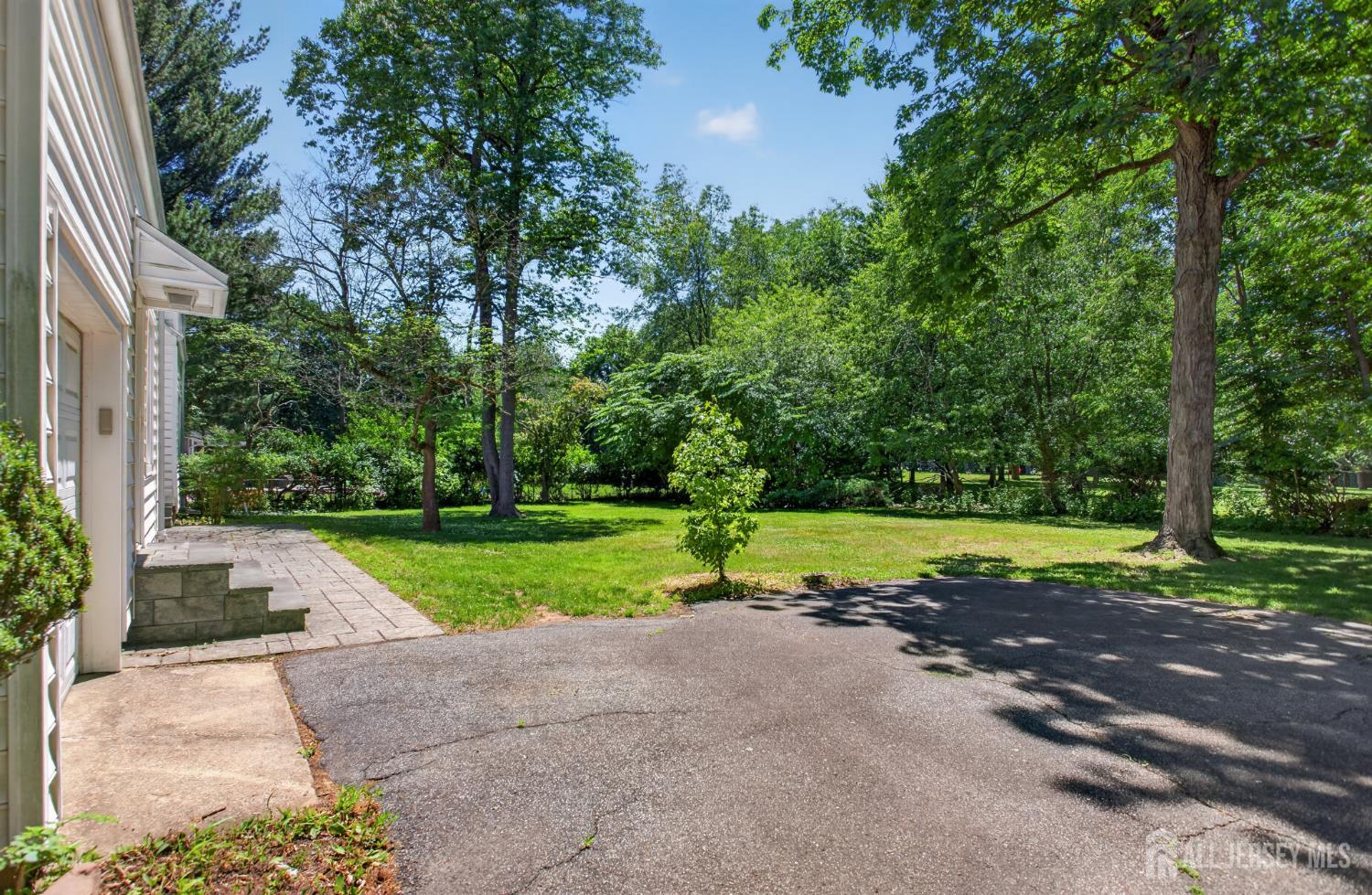 31 Warwick Road Colonia, NJ 07067 - Photo 34 of 36
