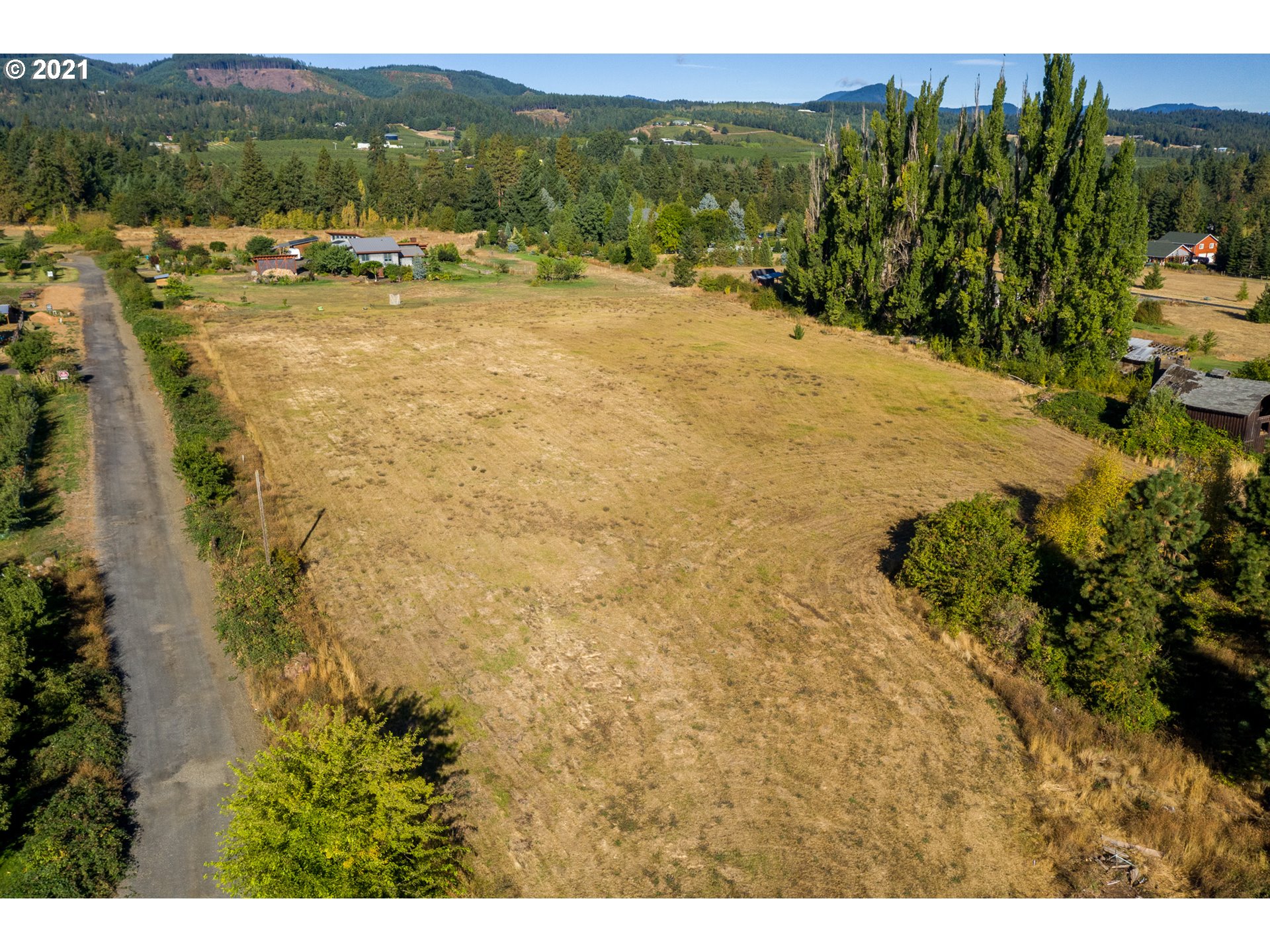 1860 Markham Road, Unit 1 Hood River, OR 97031 - Photo 17 of 18 Gallery Image 17
