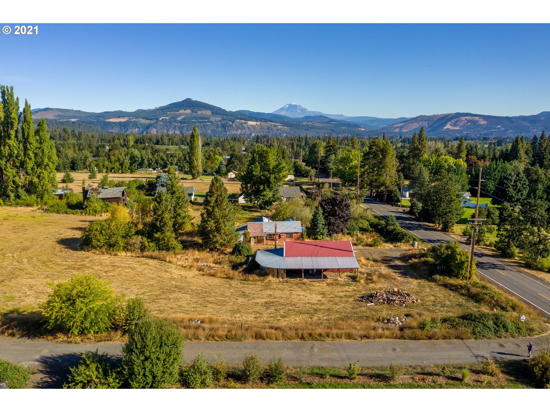 1860 Markham Road, Unit 1 Hood River, OR 97031 - Photo 5 of 18 Gallery Image 5