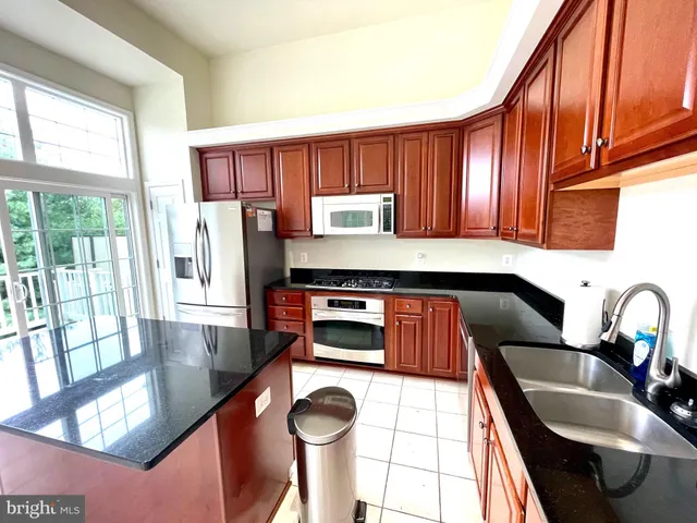 $3,295 | 14579 Crossfield Way, Woodbridge, VA 22191