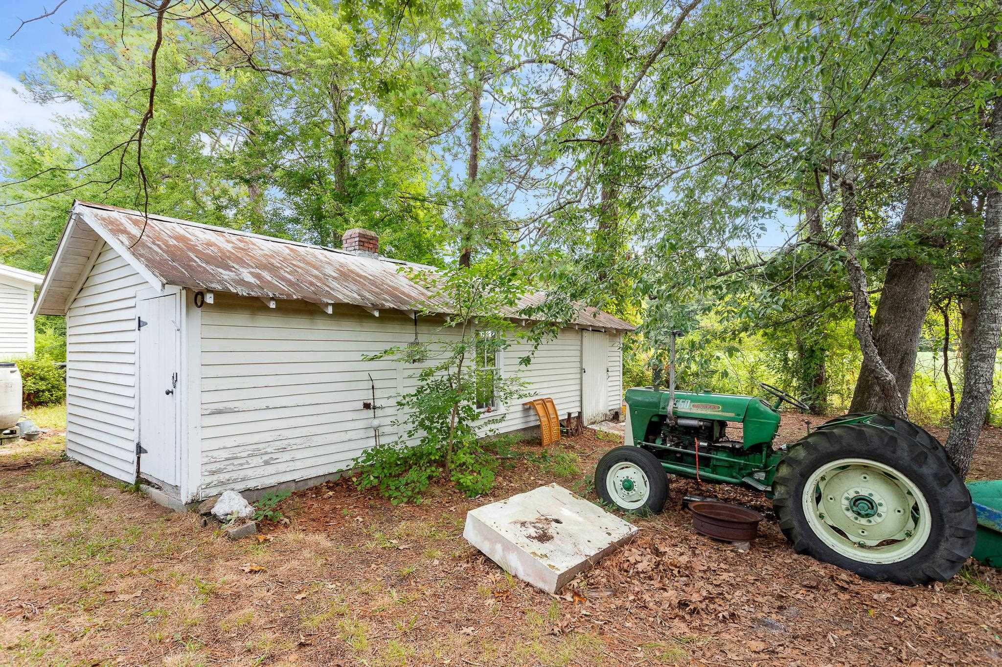 599 Federal Road Benson, NC 27504 - Photo 7 of 30 Large Shed