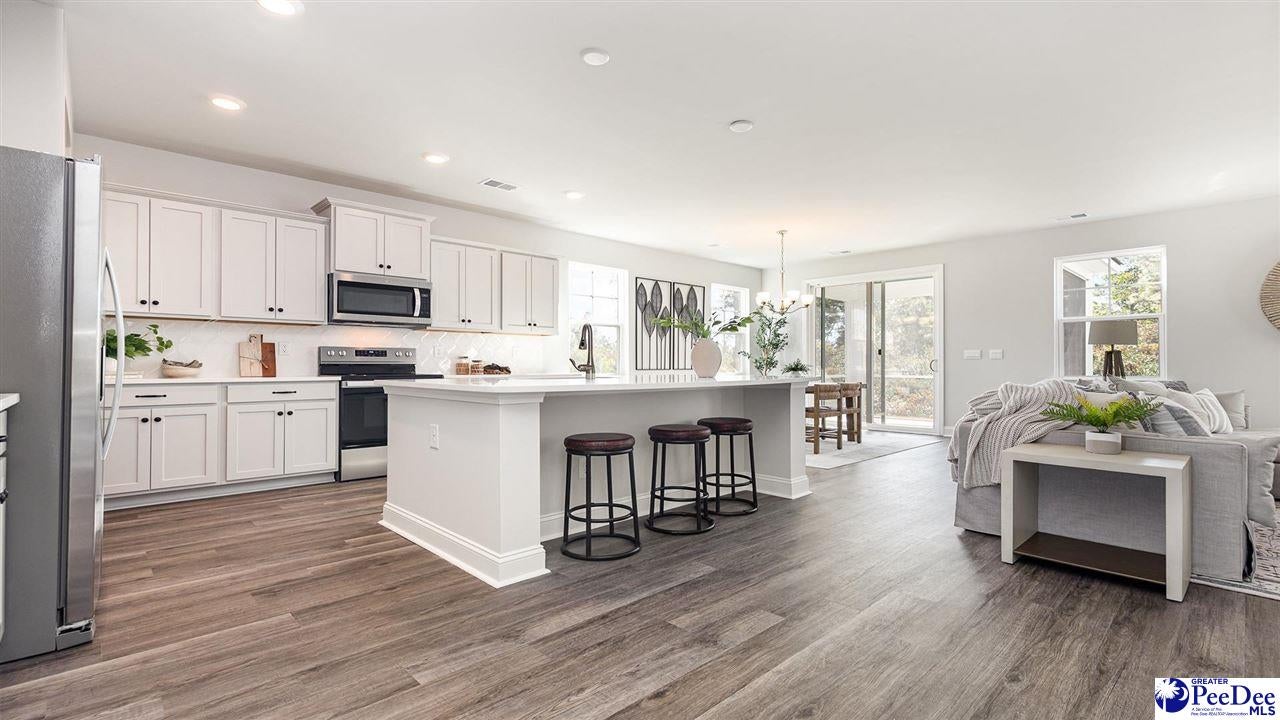 2899 Fish Hawk Lane Florence, SC 29505 - Photo 15 of 40 Gallery Image 15