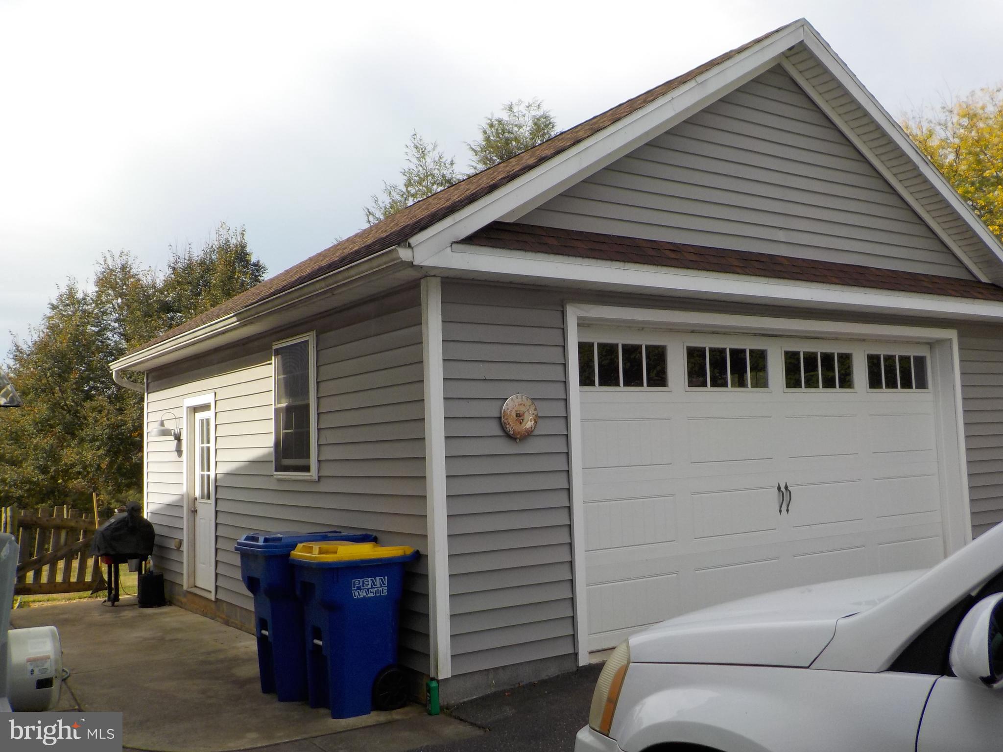 1443 Shumaker Road Manheim, PA 17545 - Photo 7 of 71 side access