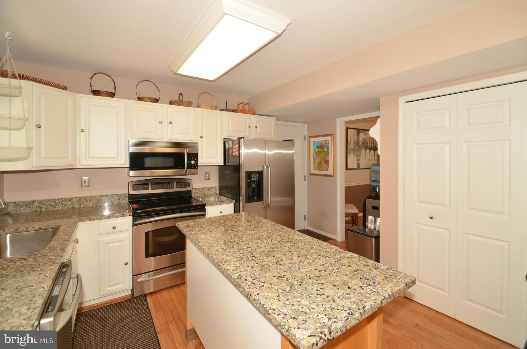 4684 Mountain Road Pasadena, MD 21122 - Photo 3 of 30 Kitchen