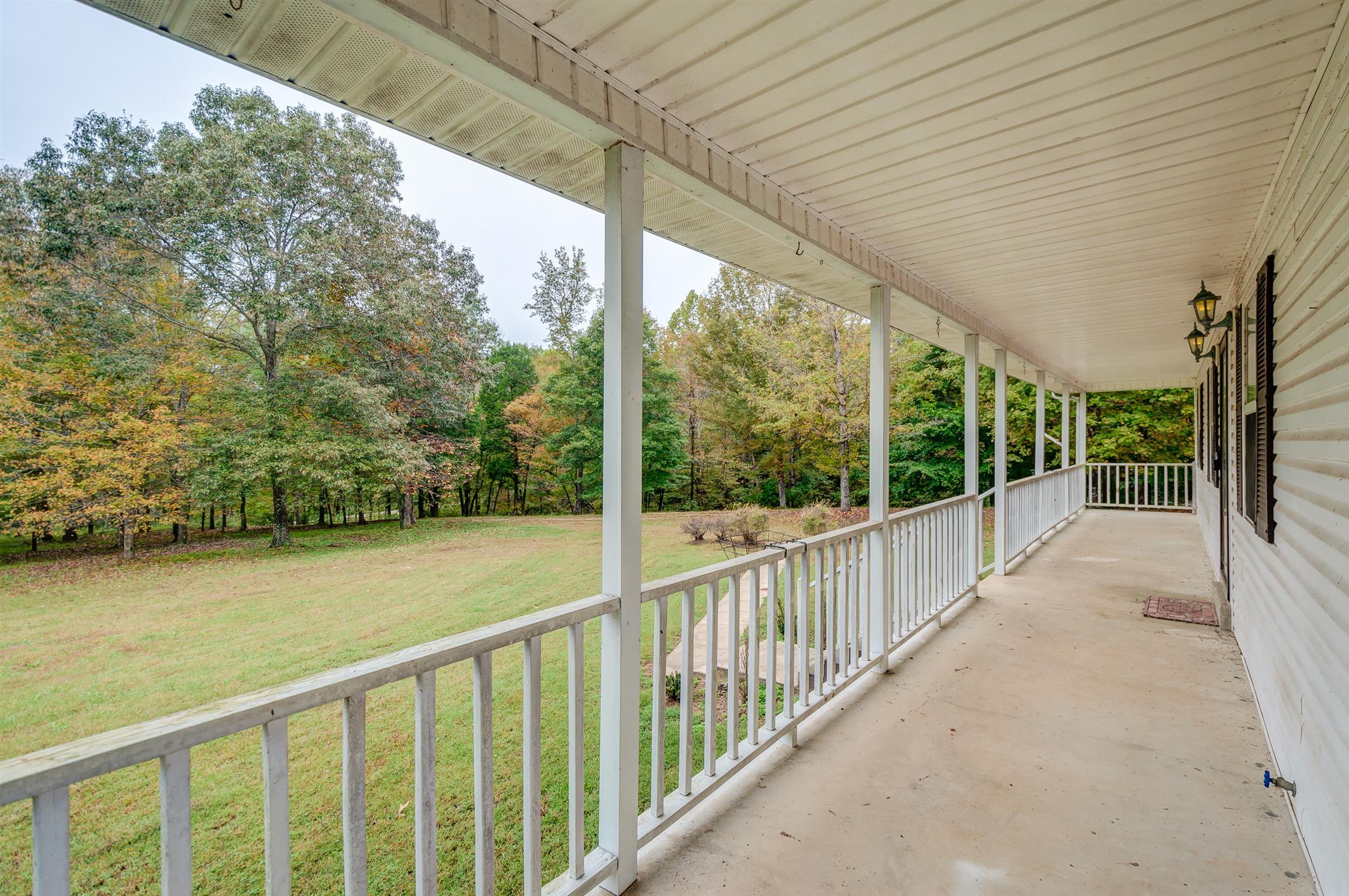 1080 East Beaverdam Road Centerville, TN 37033 - Photo 3 of 28 Gallery Image 3