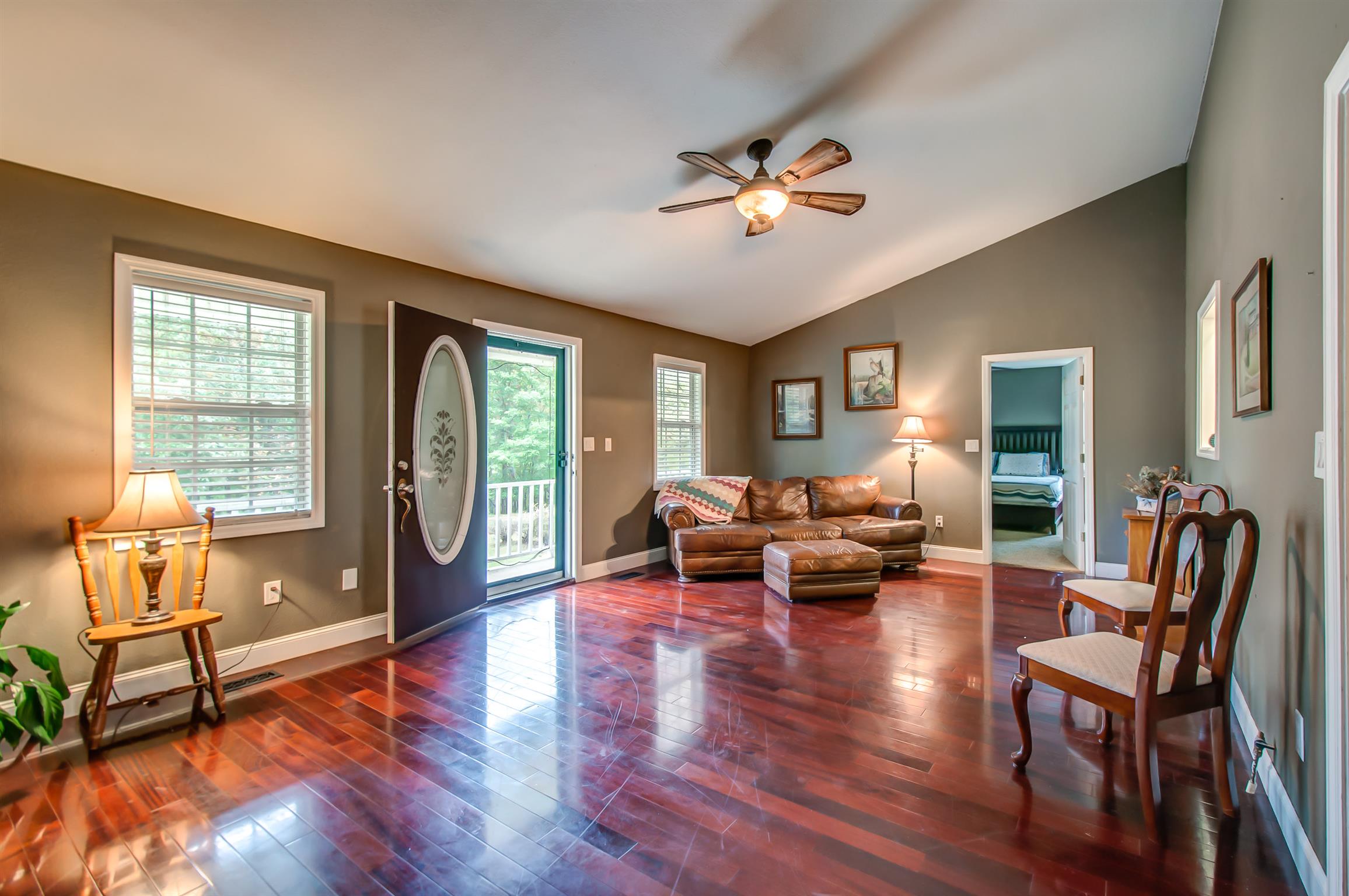 1080 East Beaverdam Road Centerville, TN 37033 - Photo 4 of 28 Gallery Image 4