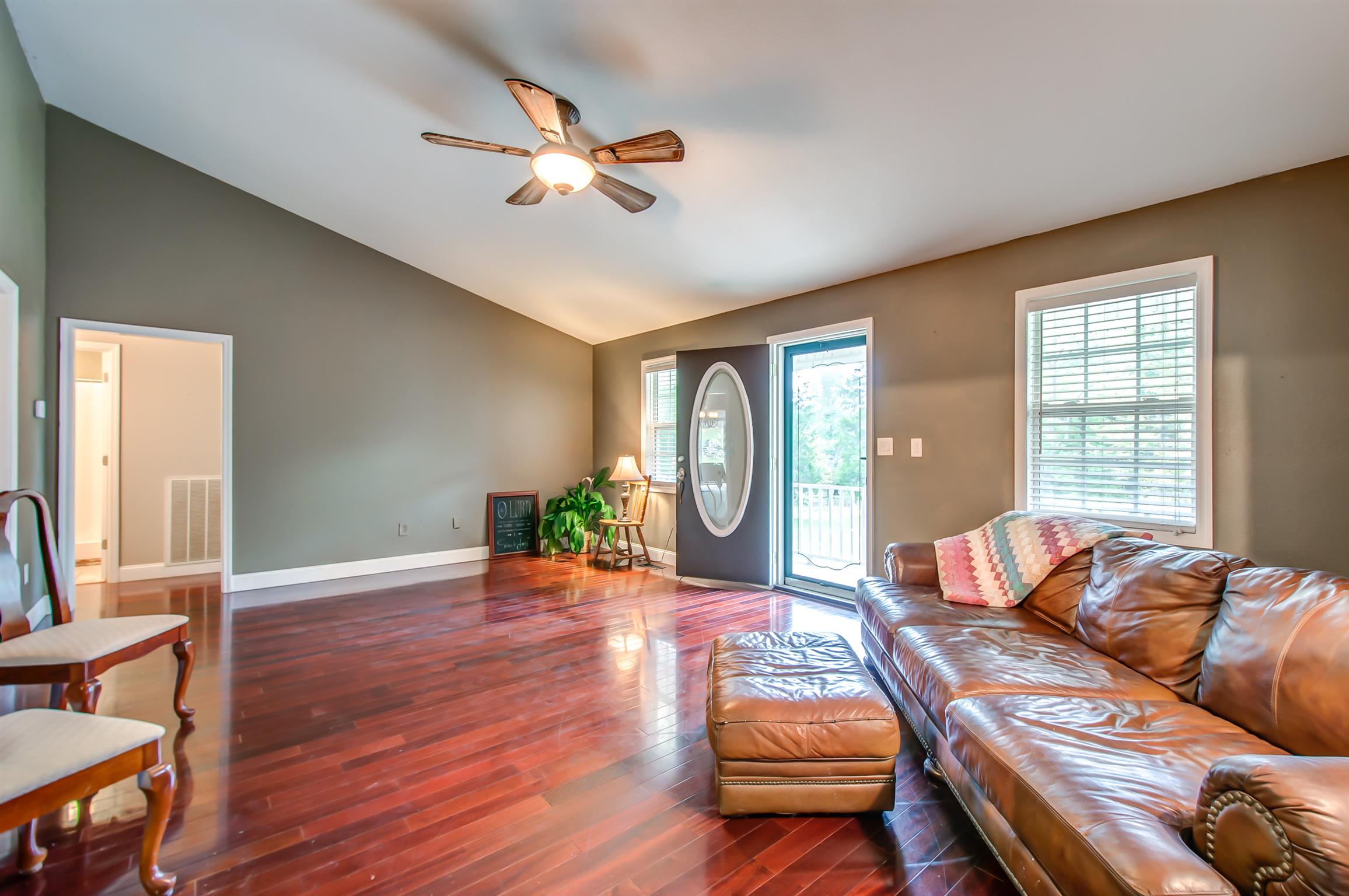1080 East Beaverdam Road Centerville, TN 37033 - Photo 6 of 28 Gallery Image 6