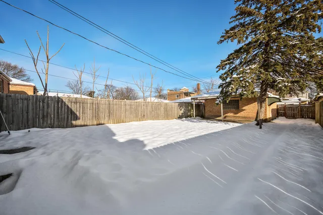 a view of a outdoor space