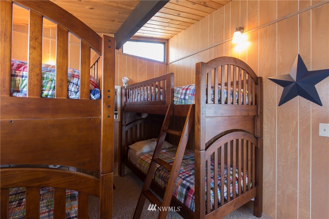 2436 Sunlight Beach Road Clinton, WA 98236 - Photo 20 of 25 Gallery Image 20