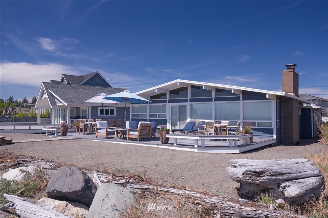 2436 Sunlight Beach Road Clinton, WA 98236 - Photo 8 of 25 Gallery Image 8
