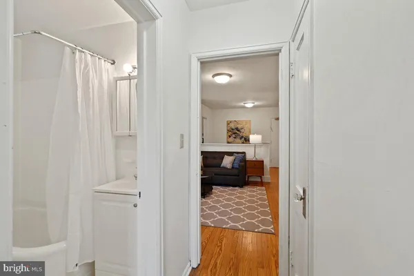 $1,498 | 7607 Eastern Avenue Northwest, Unit 102, Silver Spring, MD 20912