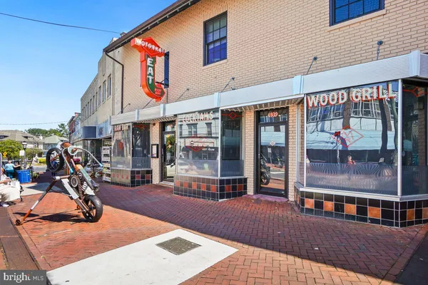 $1,498 | 7607 Eastern Avenue Northwest, Unit 102, Silver Spring, MD 20912