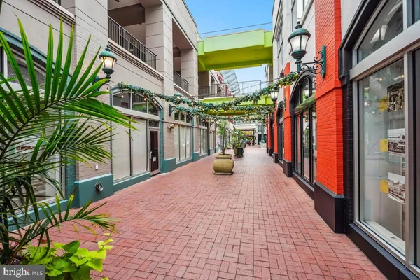 $1,498 | 7607 Eastern Avenue Northwest, Unit 102, Silver Spring, MD 20912