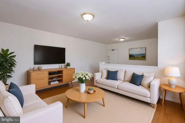 $1,498 | 7607 Eastern Avenue Northwest, Unit 102, Silver Spring, MD 20912