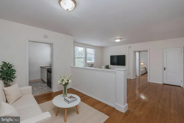 $1,498 | 7607 Eastern Avenue Northwest, Unit 102, Silver Spring, MD 20912