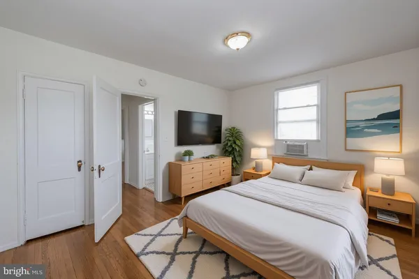 $1,498 | 7607 Eastern Avenue Northwest, Unit 102, Silver Spring, MD 20912